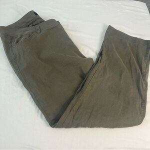 Liverpool Los Angeles Women's Ivy Green Wide Leg Pants Size 16W